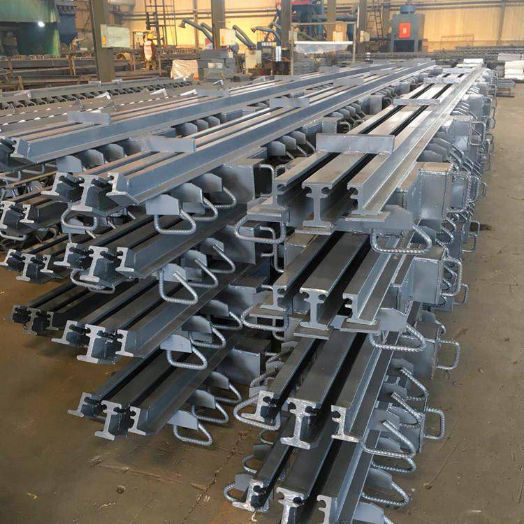 尚拓淺埋式伸縮裝置D80型 公路橋梁模數式變形縫解決方案